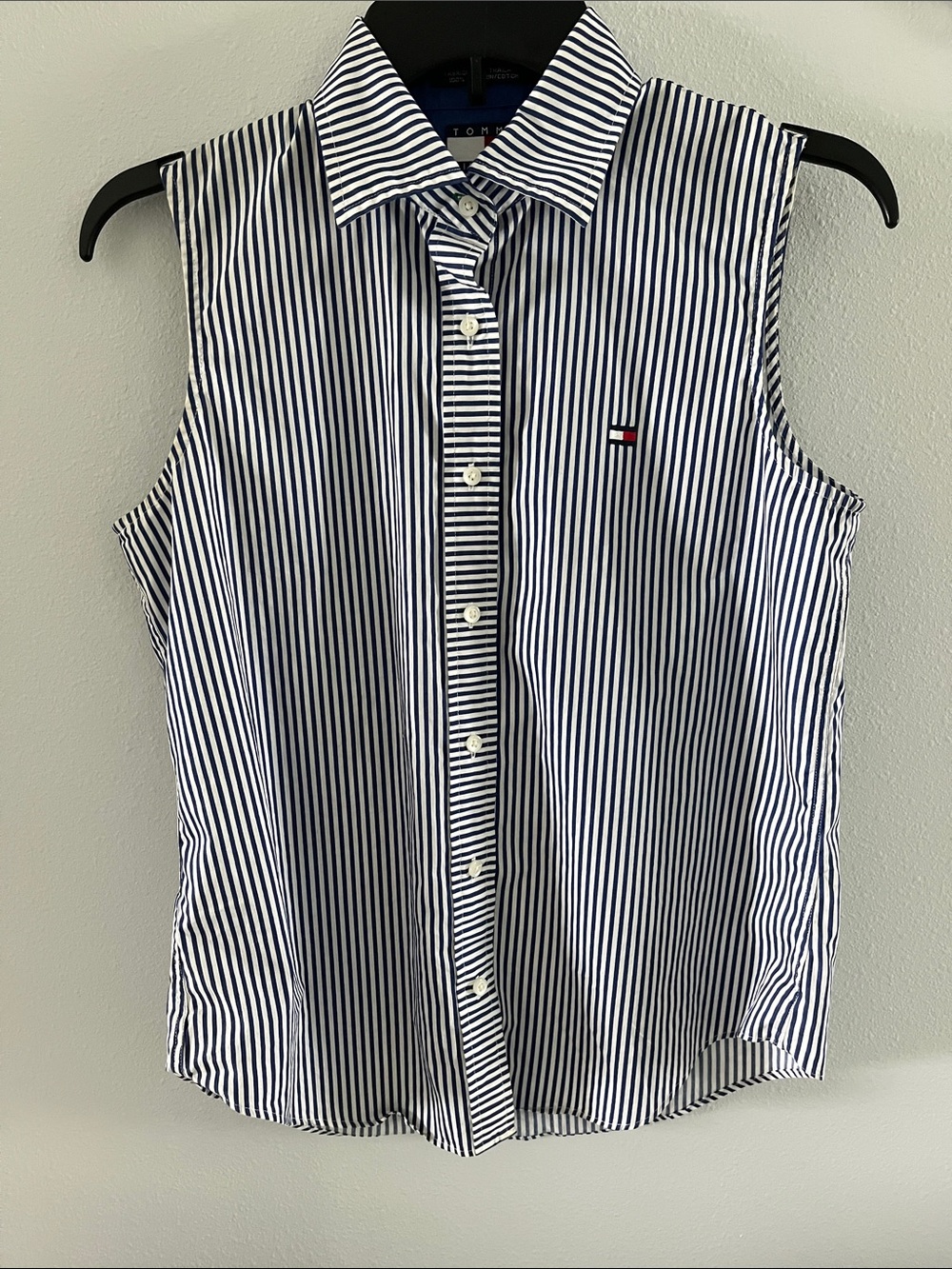 Tommy Hilfiger Navy and White Striped Sleeveless Button-Down Shirt